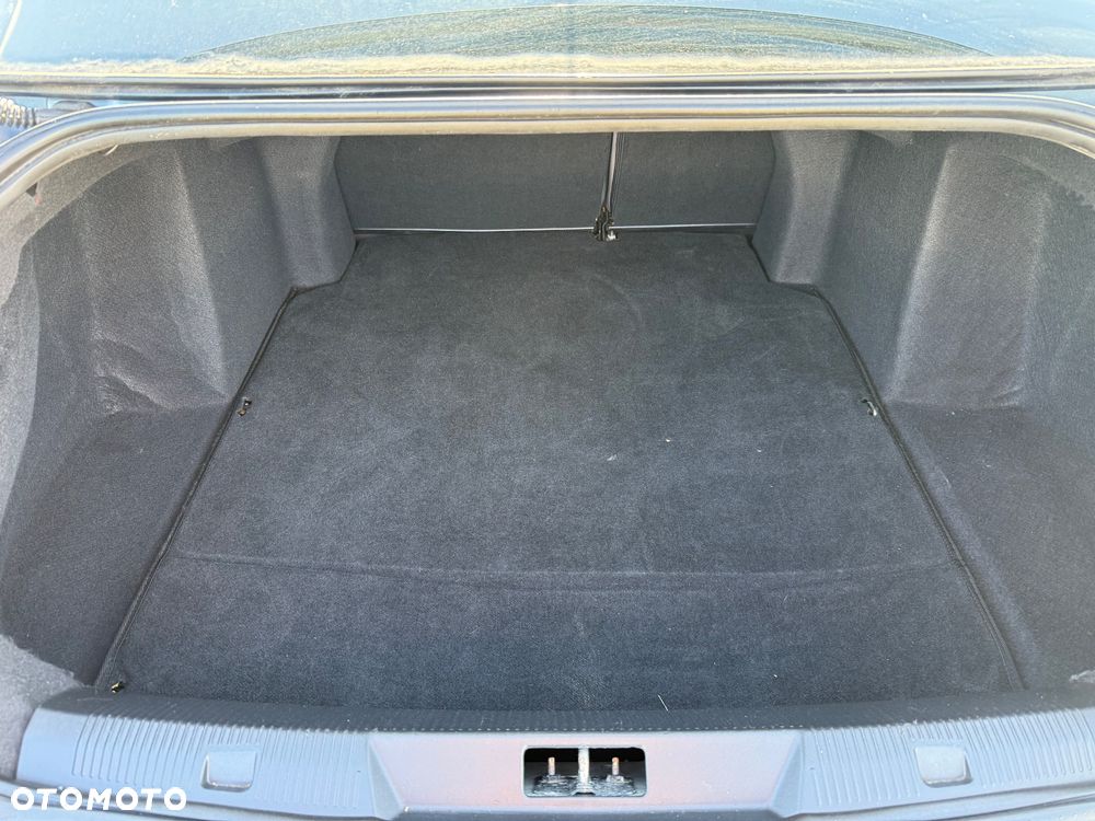 Citroën C4 1.6 16V Exclusive - 13
