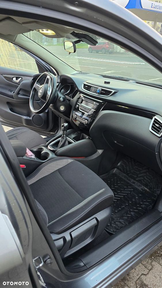 Nissan Qashqai 1.2 DIG-T Acenta EU6 - 14
