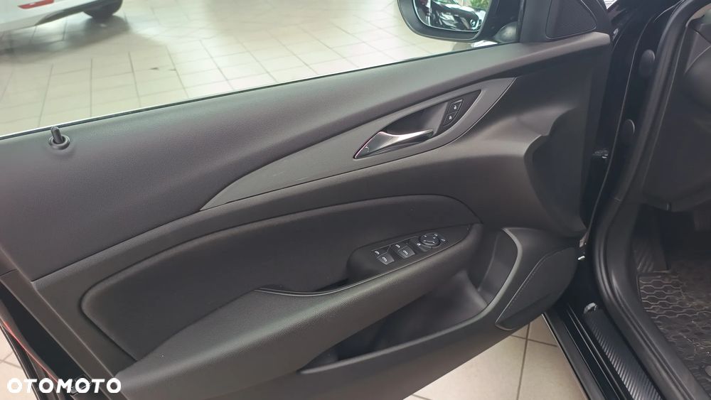 Opel Insignia 1.5 T Elite S&S - 21