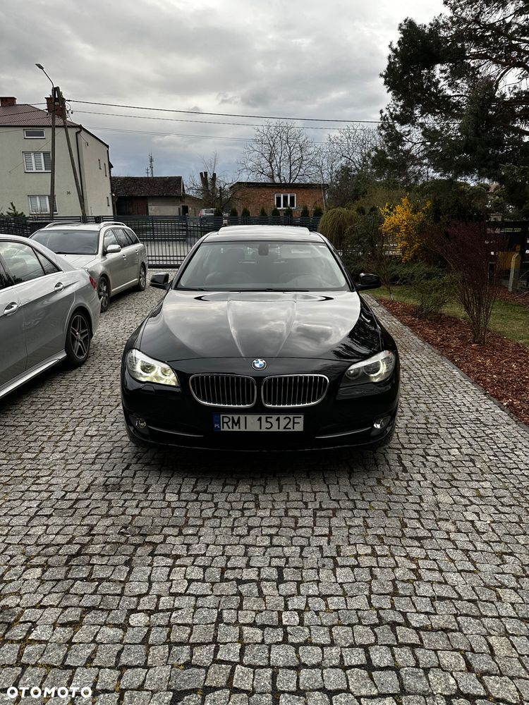 BMW Seria 5 528i xDrive - 2