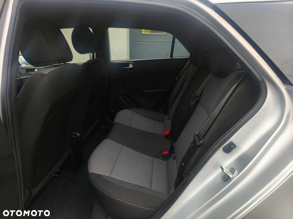 Hyundai i20 1.2 GO - 8