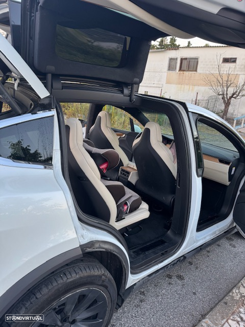 Tesla Model X Long Range - 6