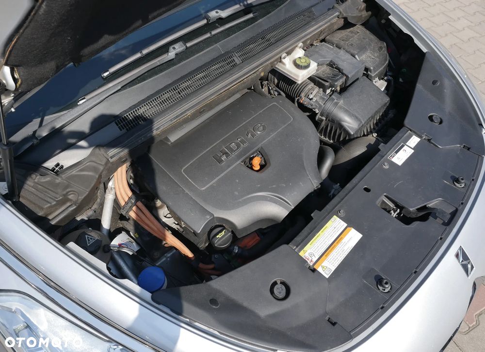 Citroën DS5 2.0 HDi Hybrid4 SportChic MCP - 23