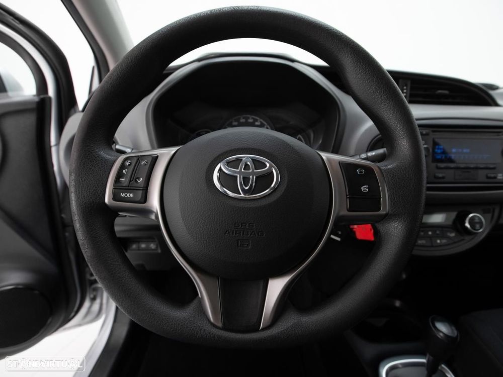 Toyota Yaris 1.5 HSD Active - 15