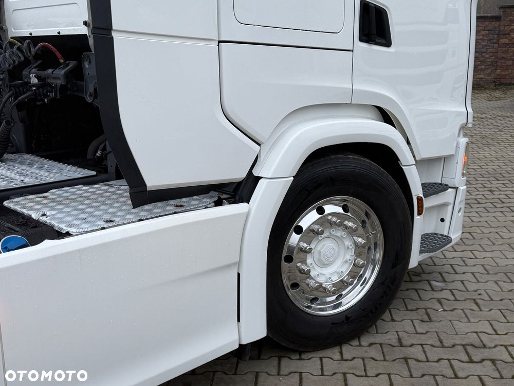 Scania S450 2020/21 ASO kontakt TV cała na poduszce z Niemiec - 14