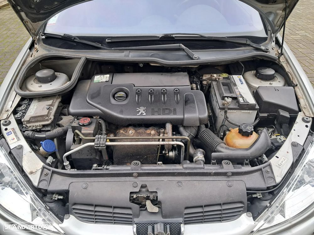 Peugeot 206 1.4 HDi ACP - 12