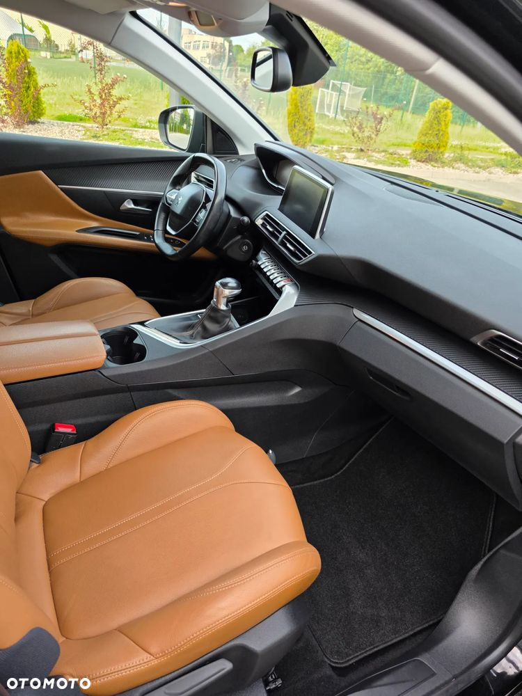 Peugeot 3008 - 21