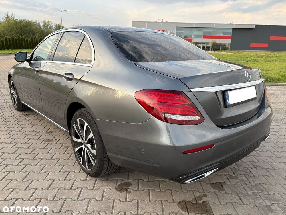 Mercedes-Benz Klasa E 220 d 4Matic 9G-TRONIC Avantgarde - 1