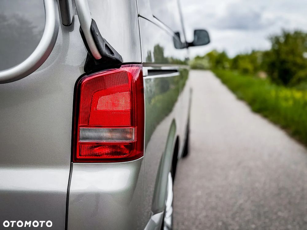 Volkswagen Multivan - 10