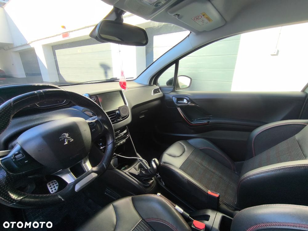 Peugeot 208 1.2 PureTech Allure S&S - 7
