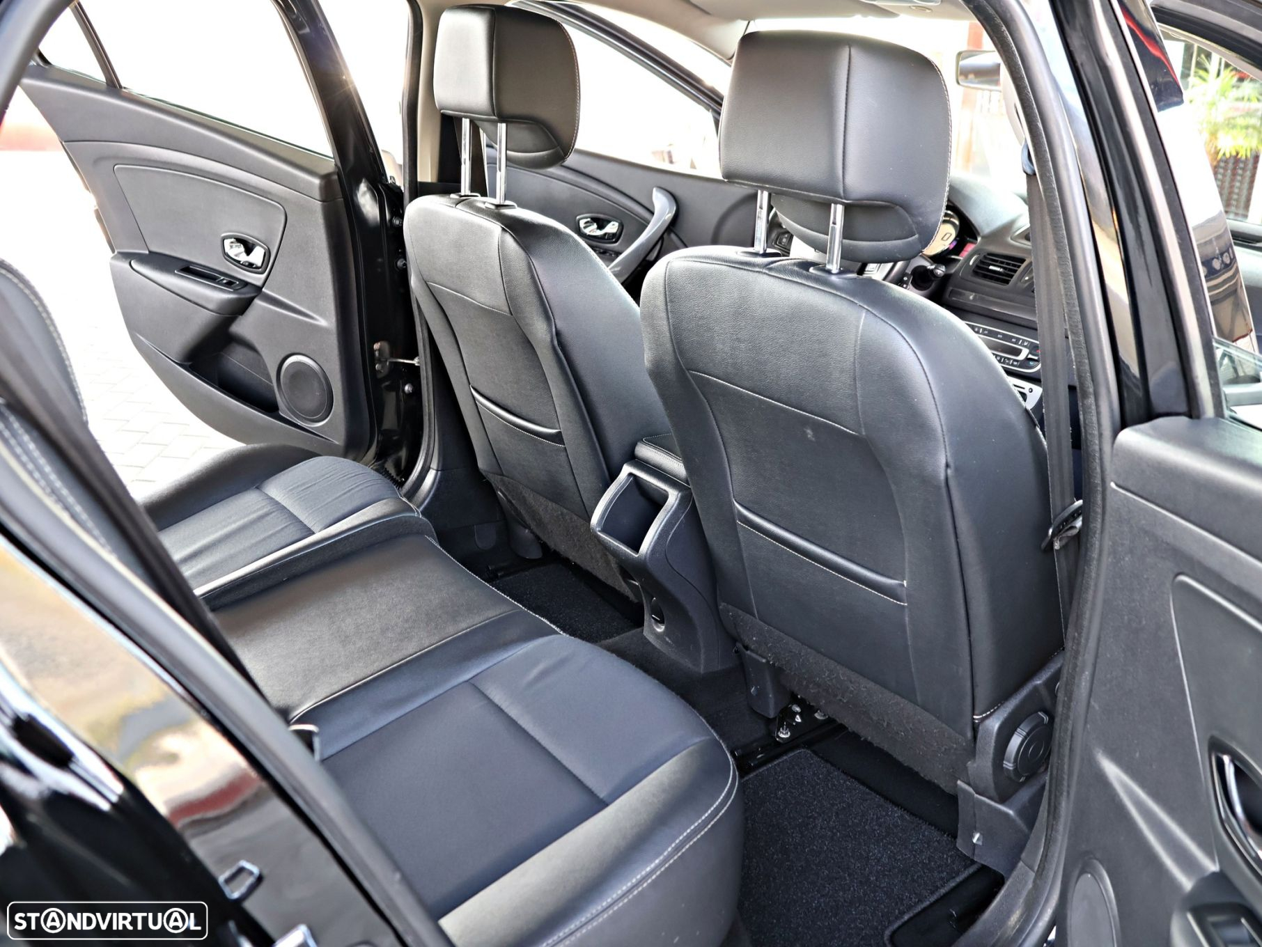 Renault Mégane Sport Tourer 1.5 dCi Confort SS - 25