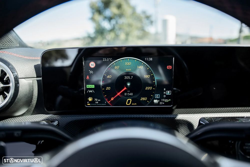 Mercedes-Benz CLA 250 e 8G-DCT AMG Line - 29