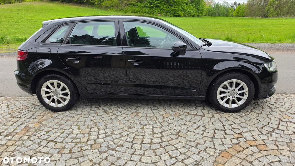 Audi A3 Sportback - 6