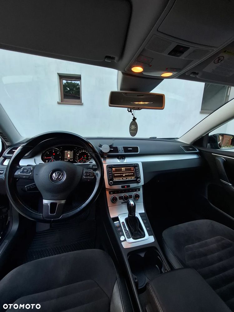 Volkswagen Passat 2.0 TDI Highline DSG - 11