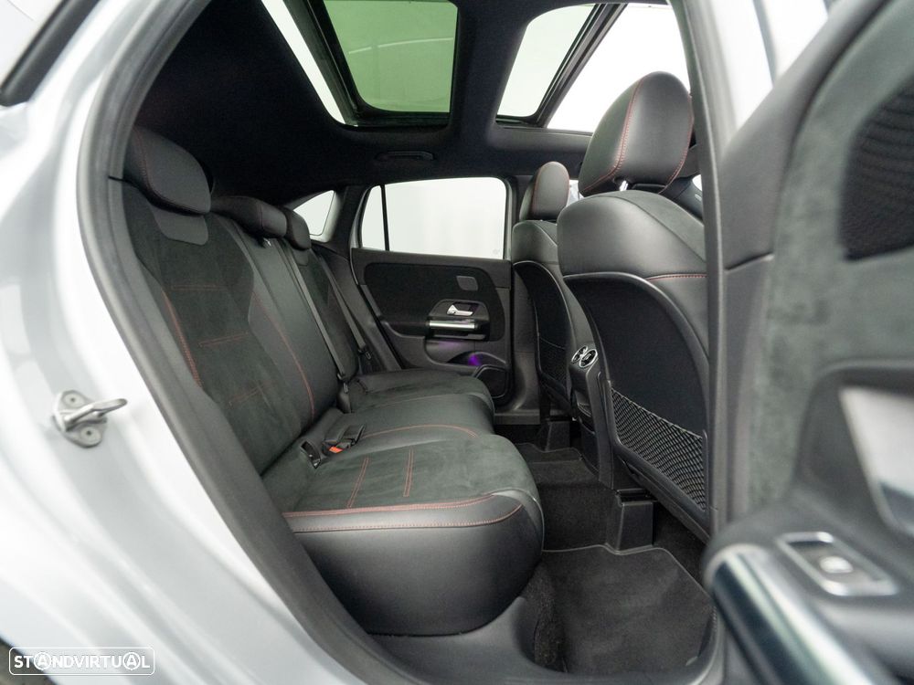 Mercedes-Benz GLA 250 e AMG Line - 43
