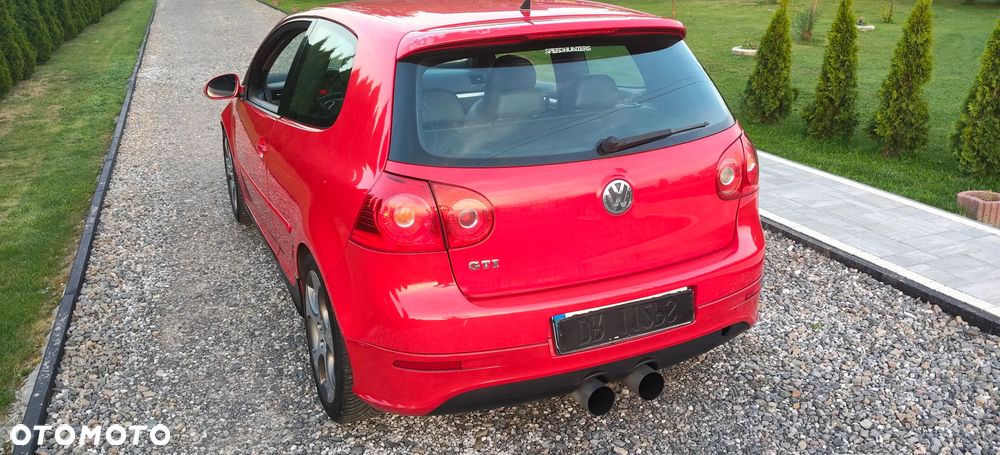 Volkswagen Golf - 5