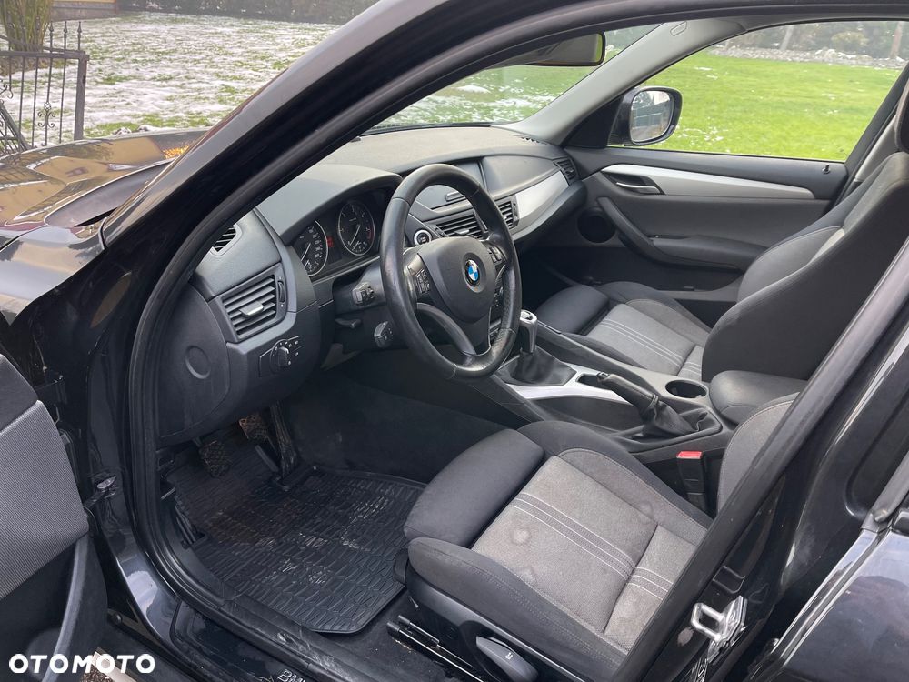 BMW X1 xDrive20d - 8