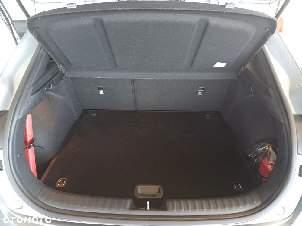 Kia XCeed 1.5 T-GDI M - 13