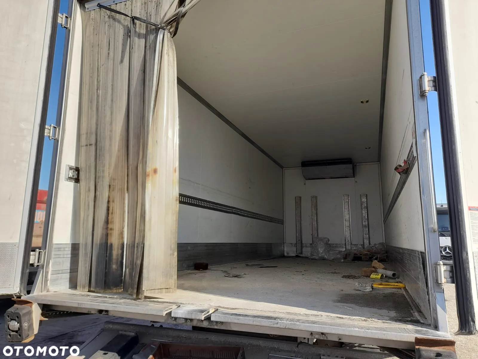 Kontener izoterma zabudowa Mercedes 7,45x2,6x2,65m - 7