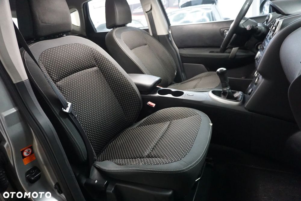 Nissan Qashqai 1.6 Acenta - 17