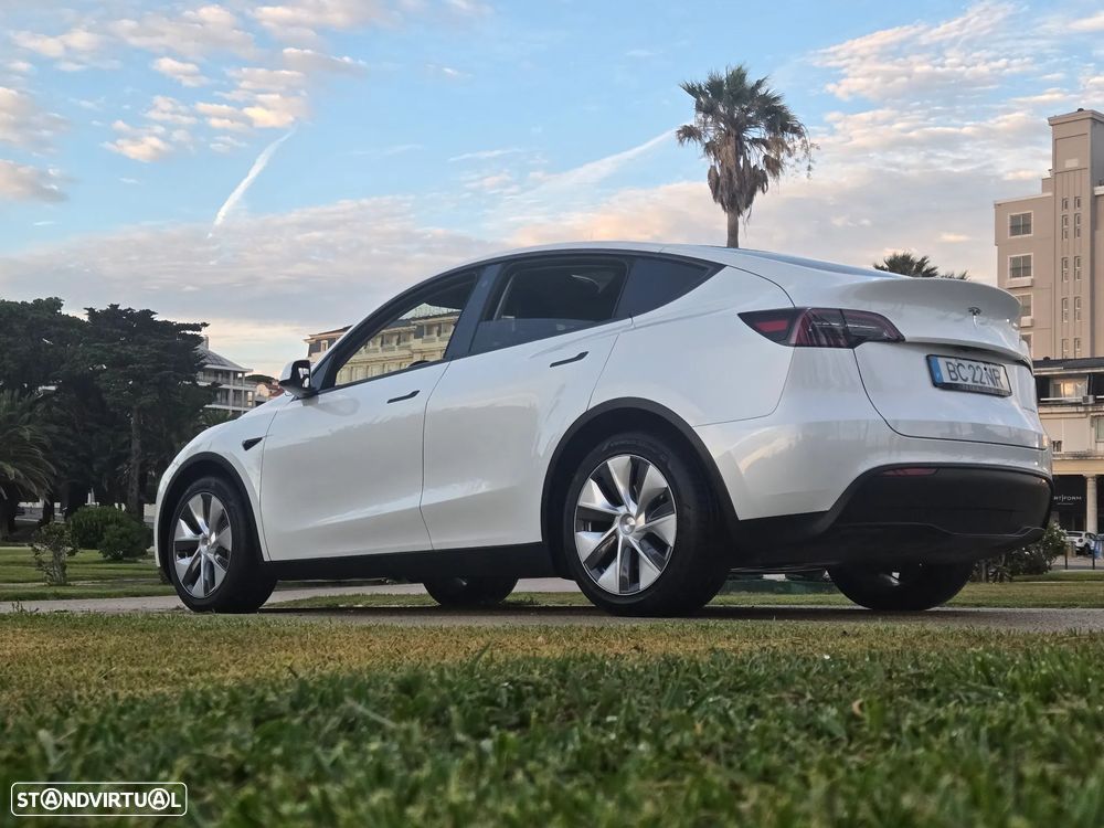 Tesla Model Y Long Range Tração Integral - 21