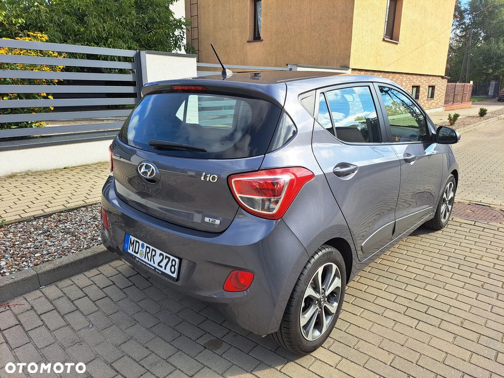 Hyundai i10 1.2 Premium - 21