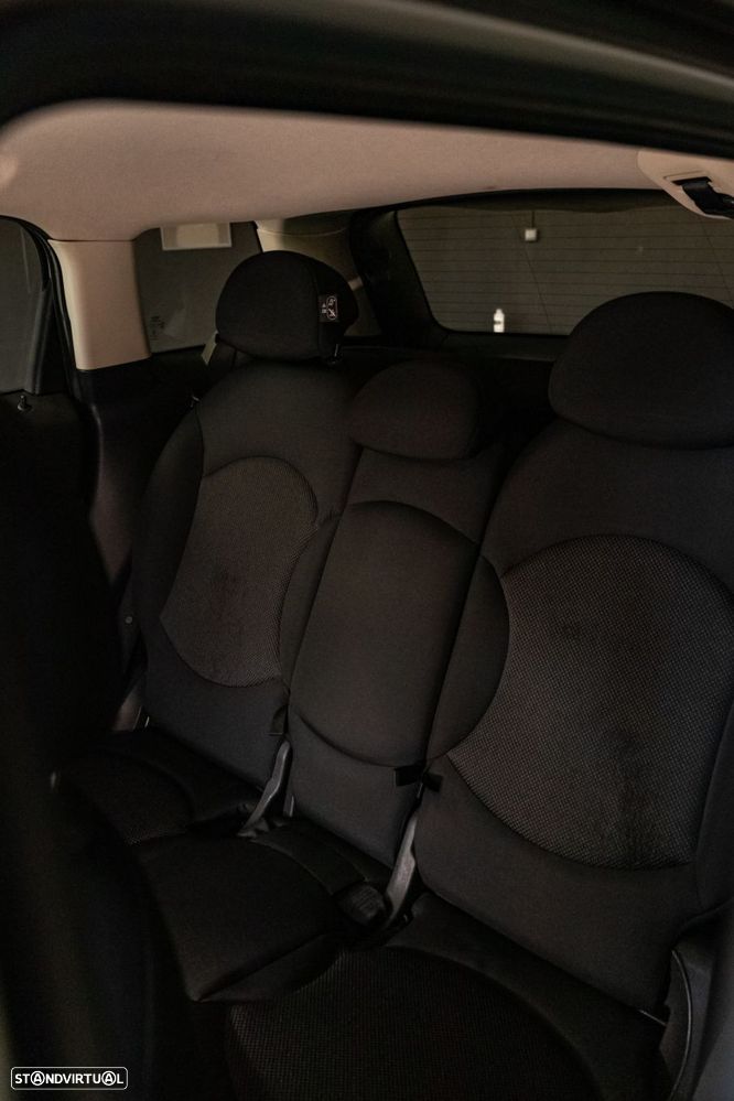 MINI Countryman Cooper D - 15
