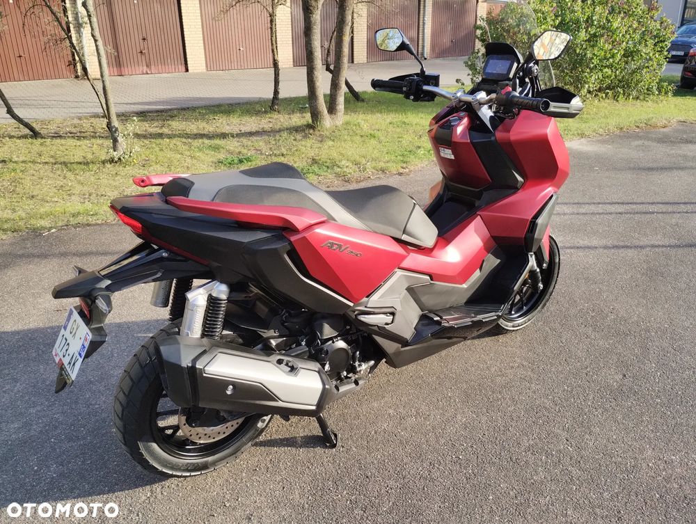 Honda ADV350 - 5