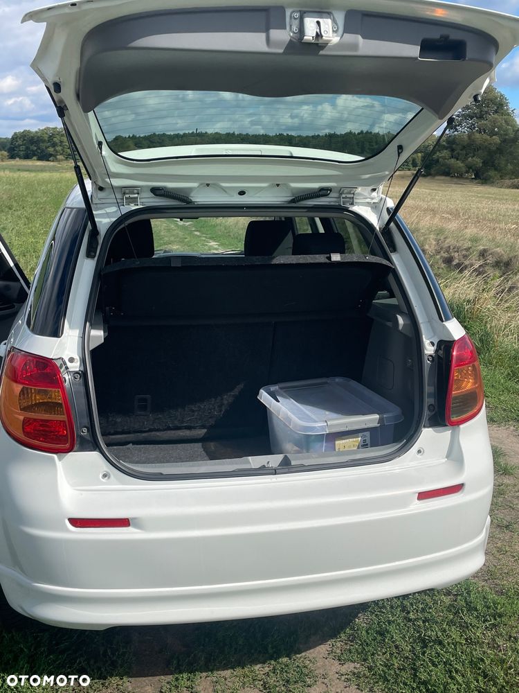Suzuki SX4 - 12