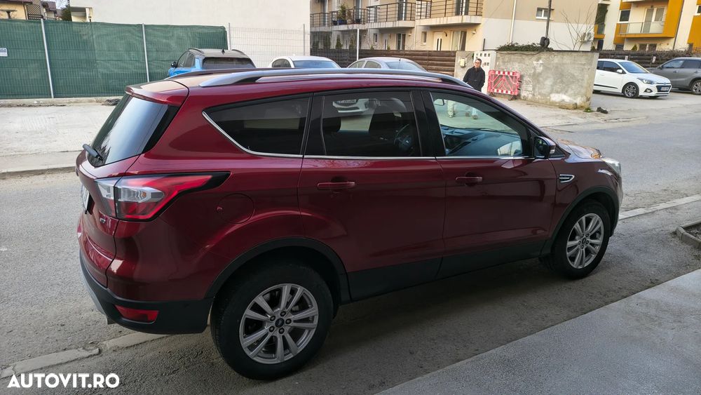 Ford Kuga 1.5 EcoBoost 4WD Aut. Trend - 3