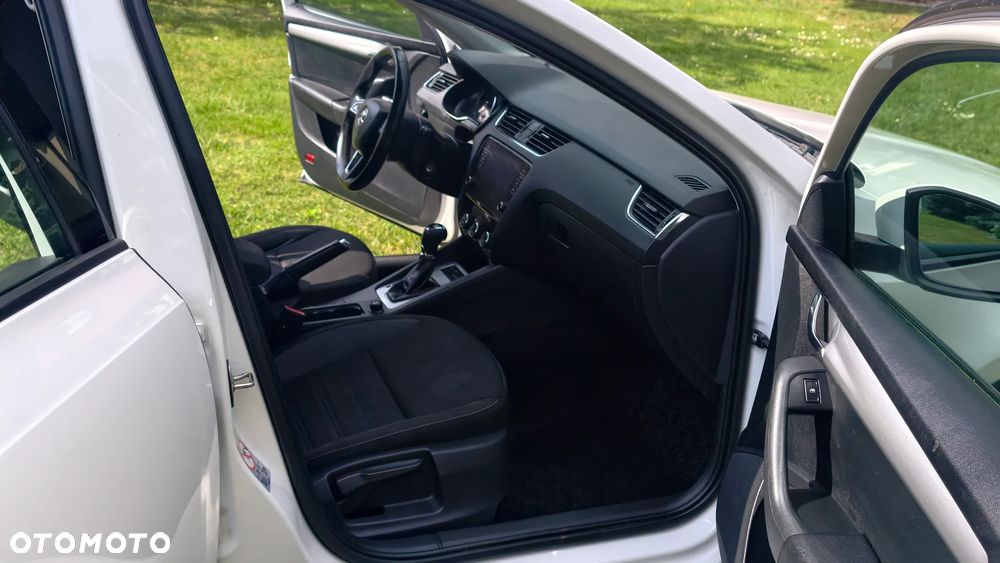Skoda Octavia 2.0 TDI Ambition DSG - 17