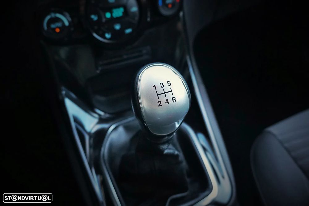 Ford Fiesta 1.5 TDCi Titanium - 31