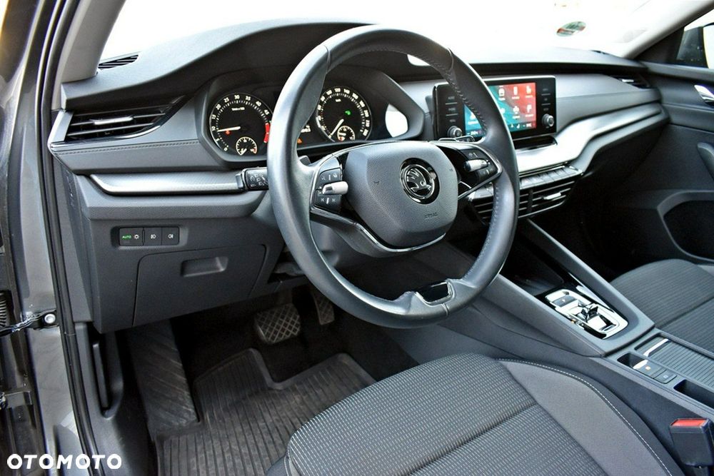 Skoda Octavia 2.0 TDI Ambition DSG - 10