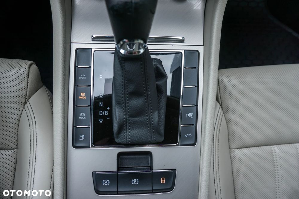 Skoda Superb 1.4 TSI Plug-In Hybrid L&K DSG - 22