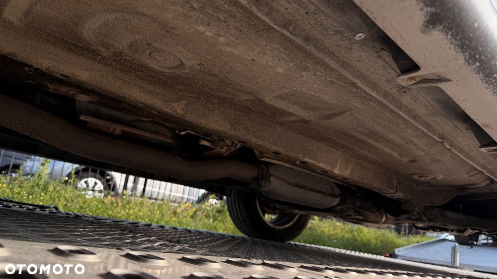 Mitsubishi Outlander 2.0 Turbo 4WD - 13