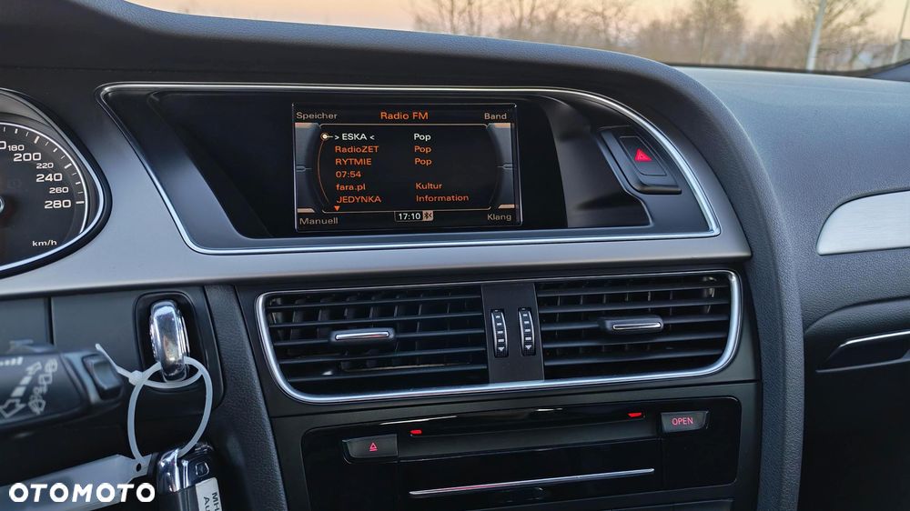 Audi A4 Avant 2.0 TDI DPF clean diesel S line Sportpaket - 29