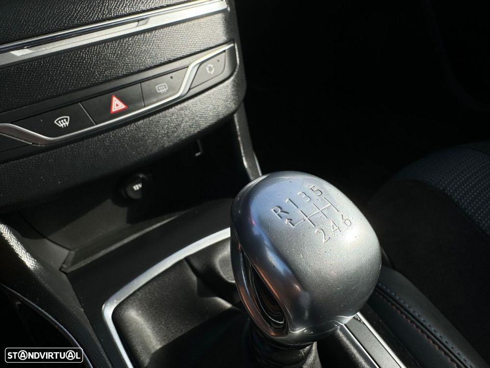 Peugeot 308 PureTech 130 GPF Stop & Start Tech Edition - 25