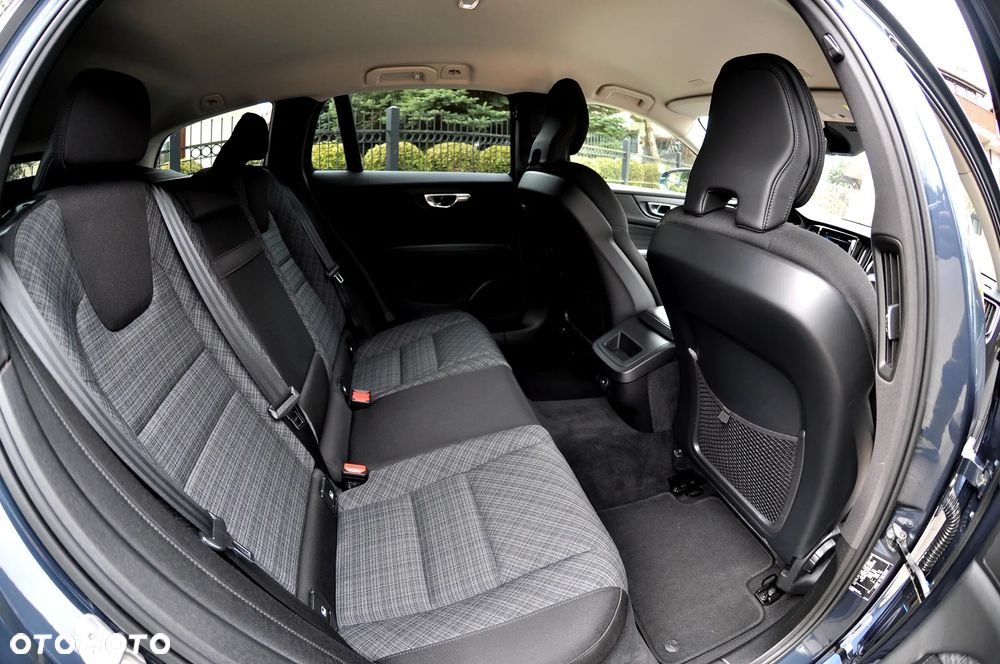 Volvo V60 2022