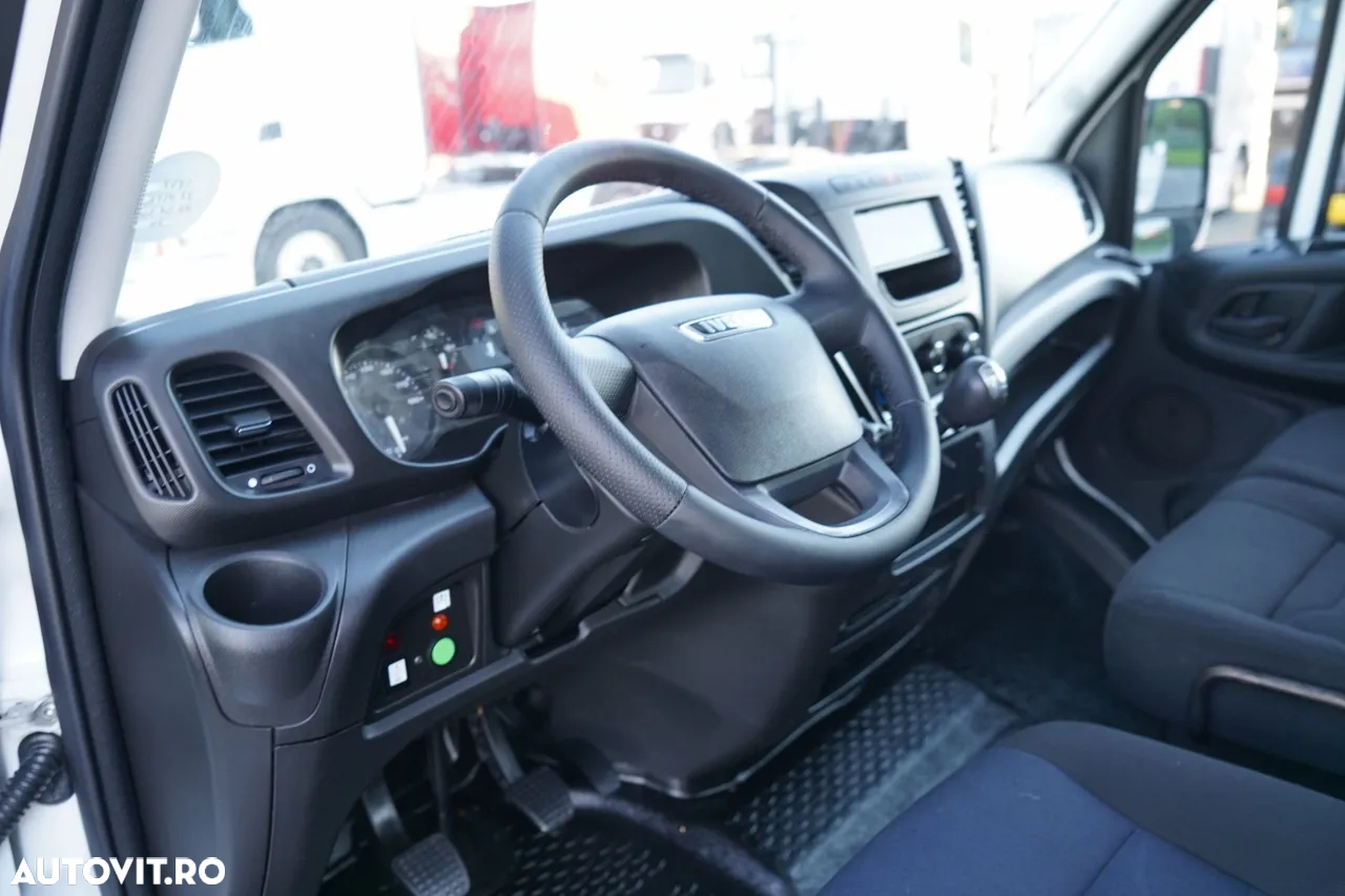 Iveco DAILY 35-120 / RIDICARE 20 METRI / 4 STABILIZATOARE / MANUALĂ / 2017 - 24
