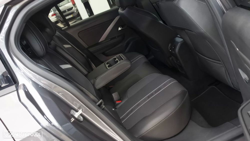 Opel Astra 1.6 T PHEV GS - 11