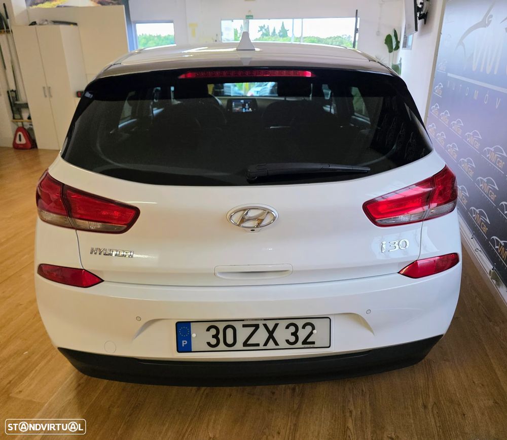 Hyundai i30 1.6 CRDI STyle+Navi - 12