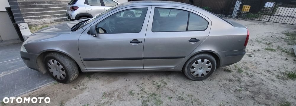 Skoda Octavia 1.6 Tour - 7