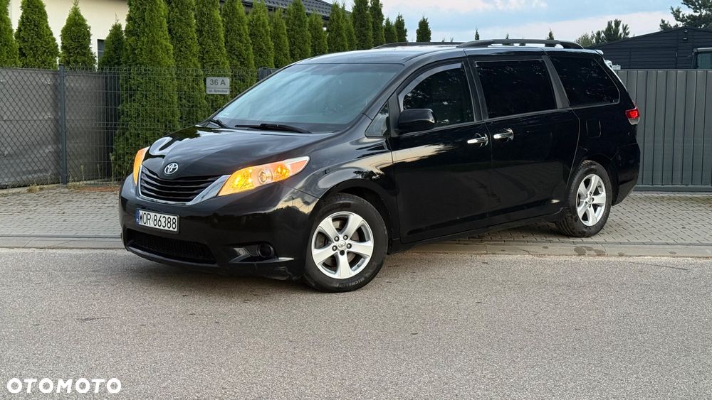 Toyota Sienna 3.5 V6 - 7