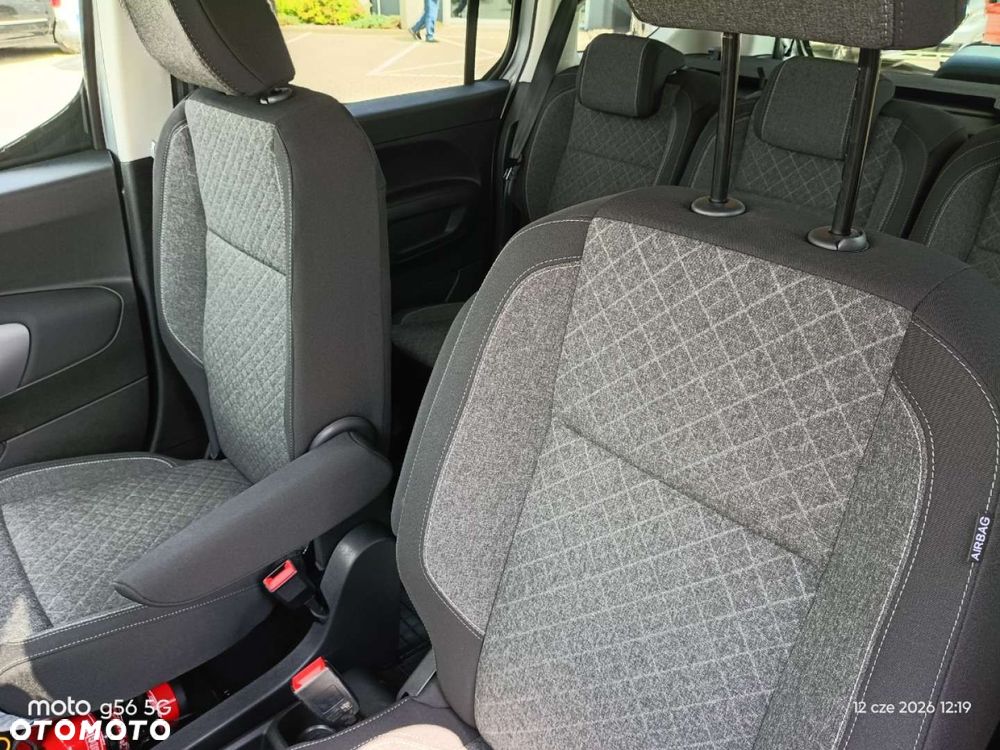 Opel COMBO - 12
