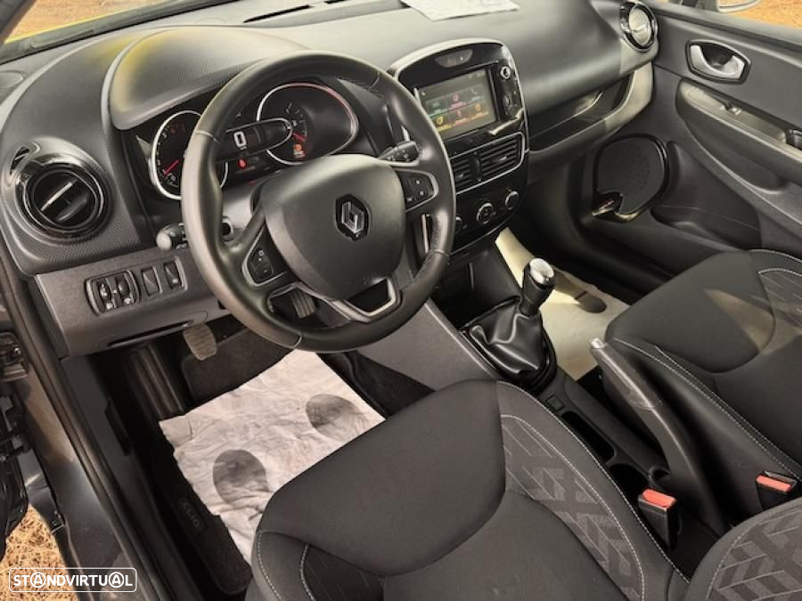 Renault Clio Break - 11