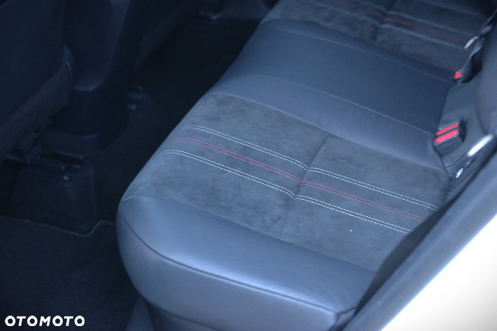 Toyota C-HR 2.0 Hybrid GR Sport - 8