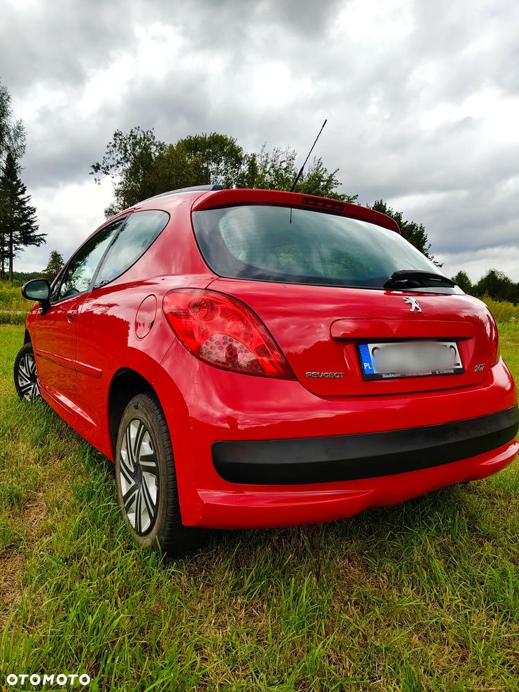 Peugeot 207 1.4 16V U Move - 3
