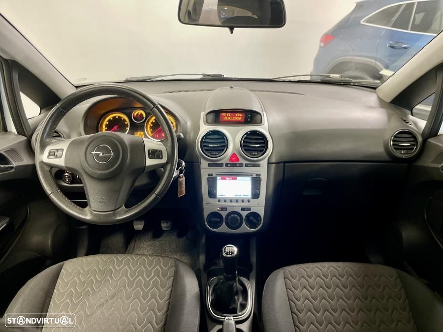 Opel Corsa 1.2 Go! FlexFuel - 21