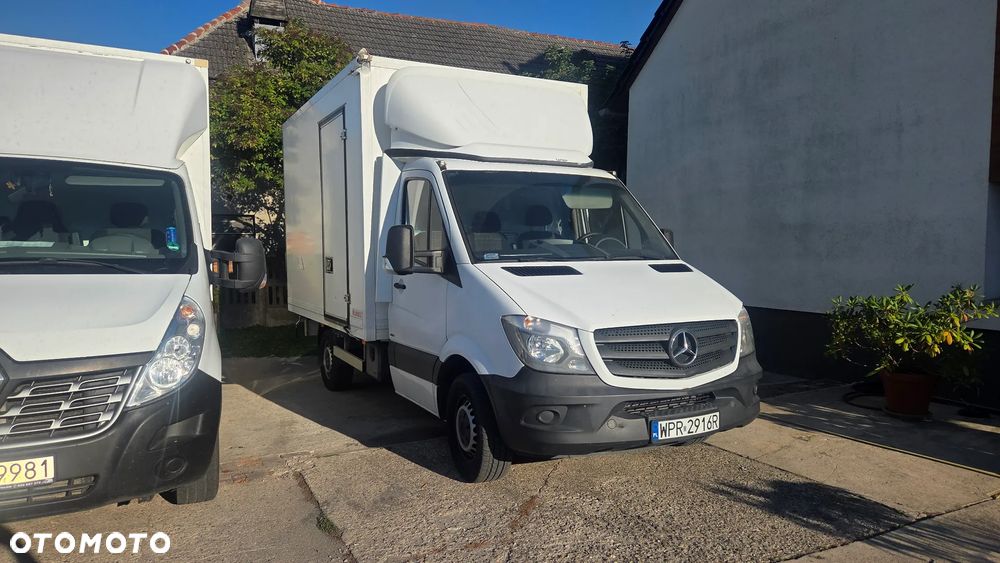 Mercedes-Benz Sprinter - 11