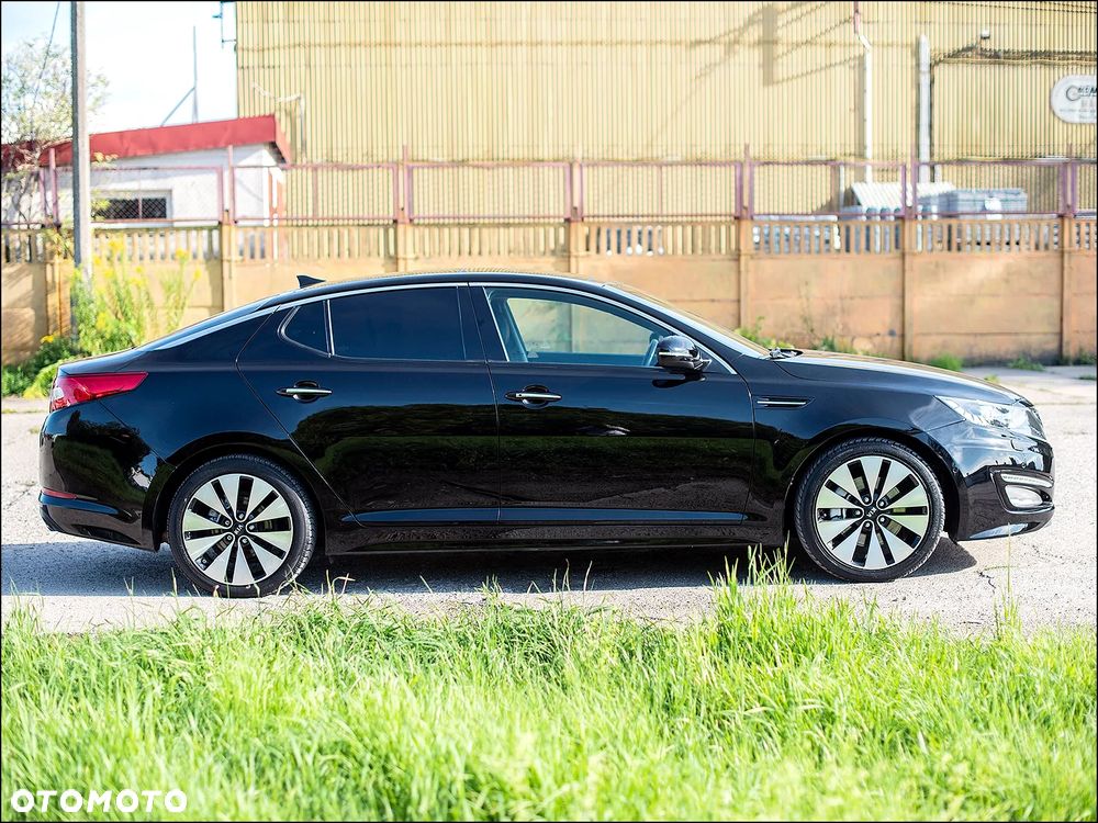 Kia Optima - 11